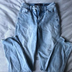 Hollister ultra high-rise mom jeans